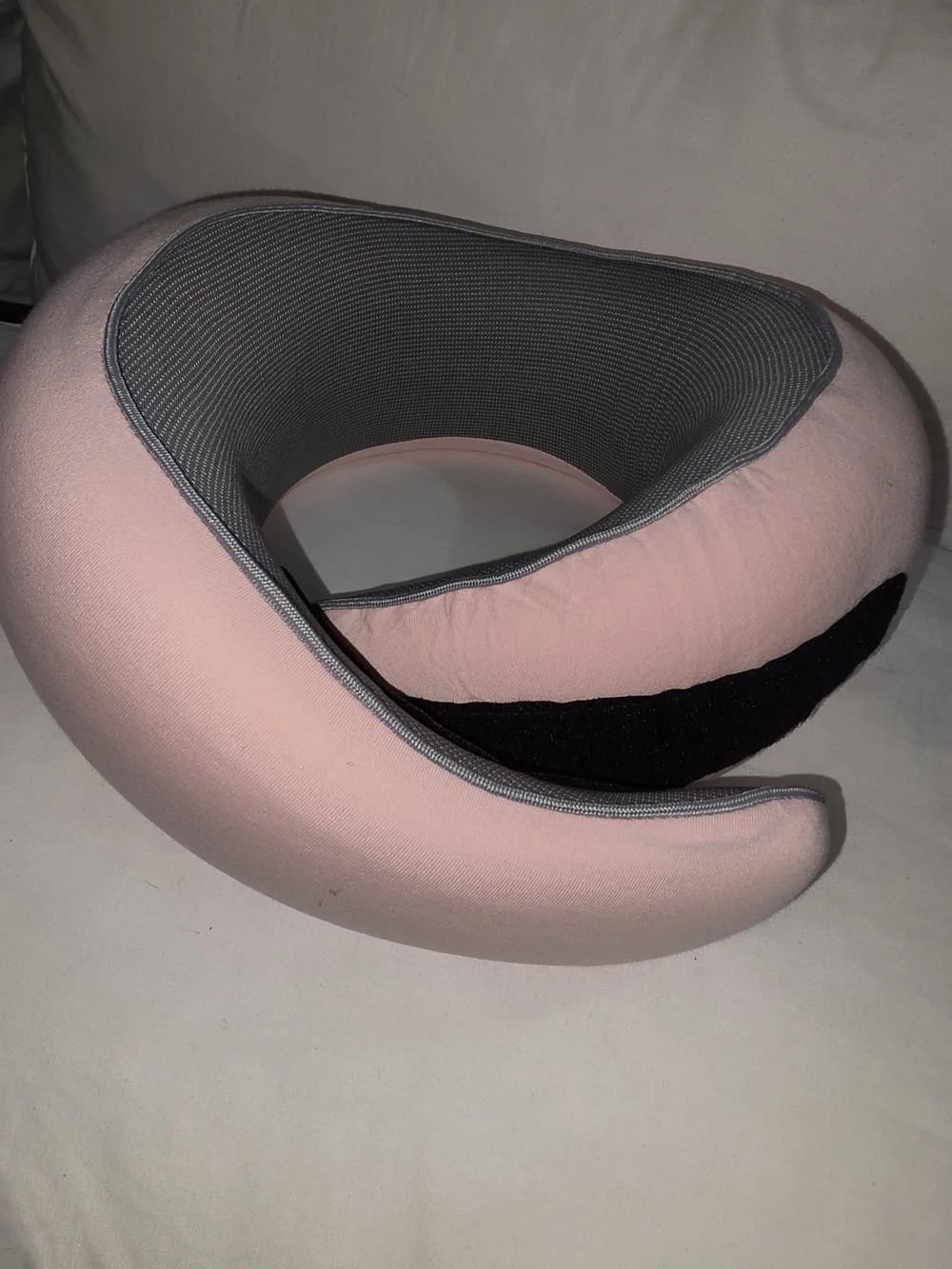 Flyhugz Travel Neck Pillow